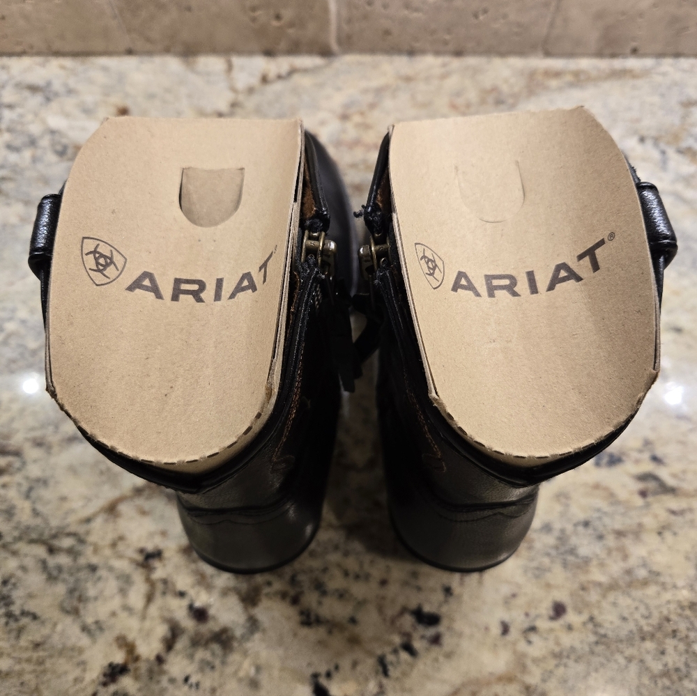 Ariat Darlin Style Ankle Boots Black with Brown Stitching - Picture 7 of 8